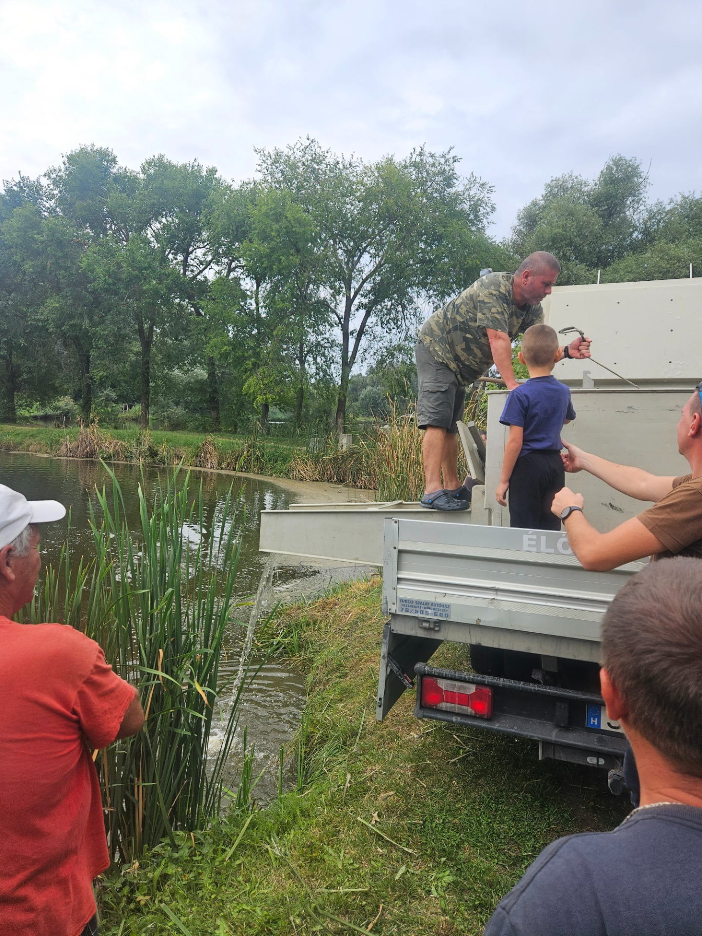 Isaszeg Haltelepítés 1